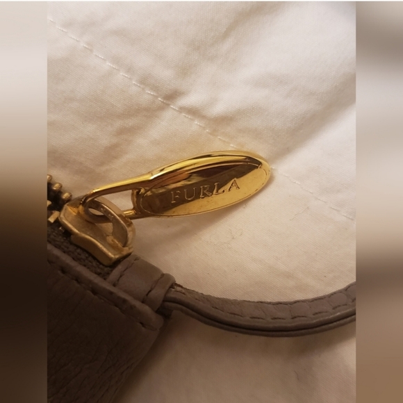 Furla leather clutch - Picture 5 of 10